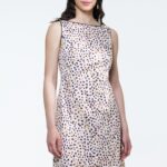 Dezenirana IVY haljina sa animal printom, slikana spreda.