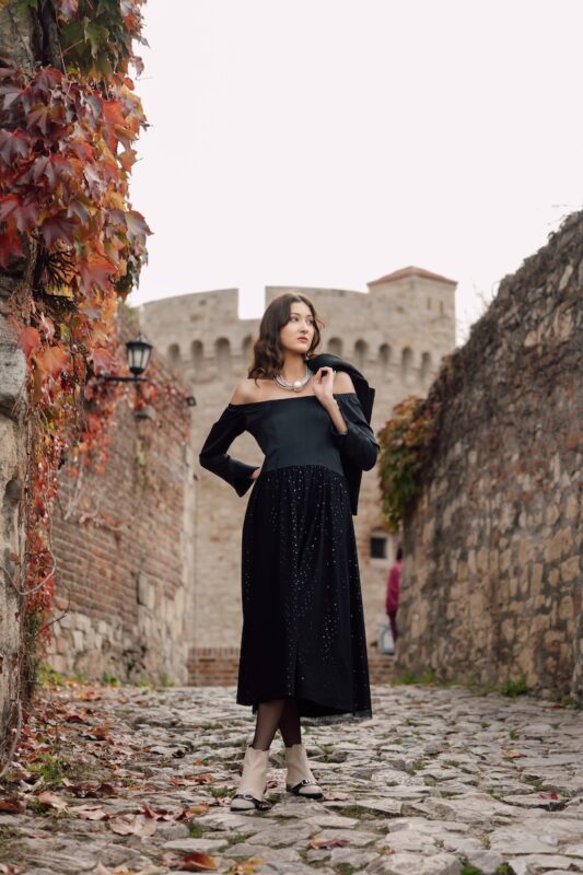 crna-leona-haljina-editorijal