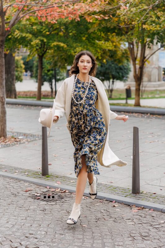 dezen-monika-haljina-i-beli-noa-kardigan-editorijal